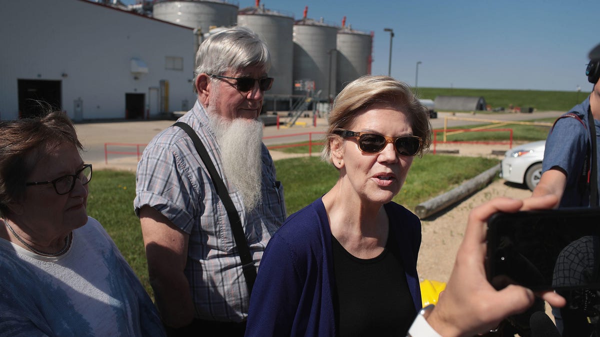 Presidential Candidate Elizabeth Warren Tours Iowa Ethanol Facility