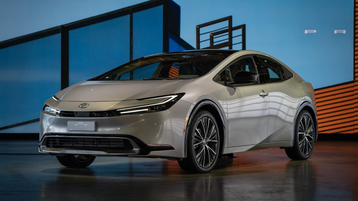 Meet the 2023 Toyota Prius