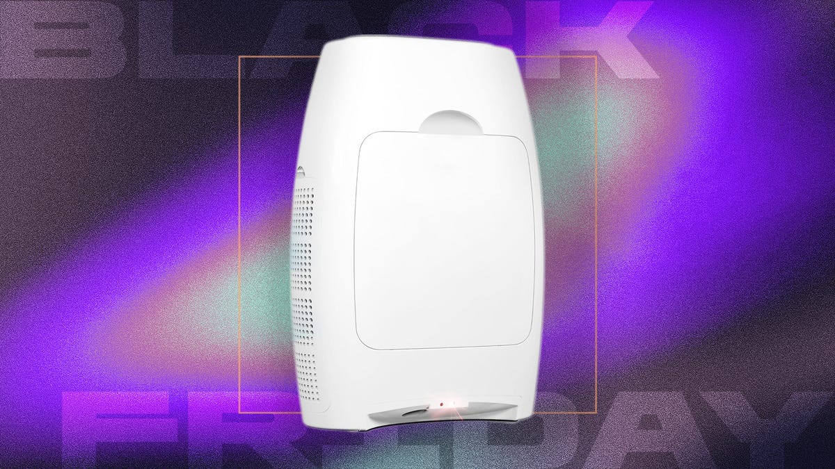 EyeVac vacuum and air purifier