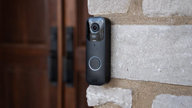 wyze-vs-blink-wireless-doorbells-1