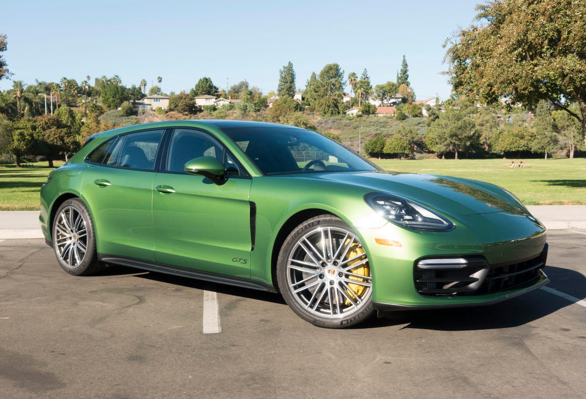 2020 Porsche Panamera GTS Sport Turismo