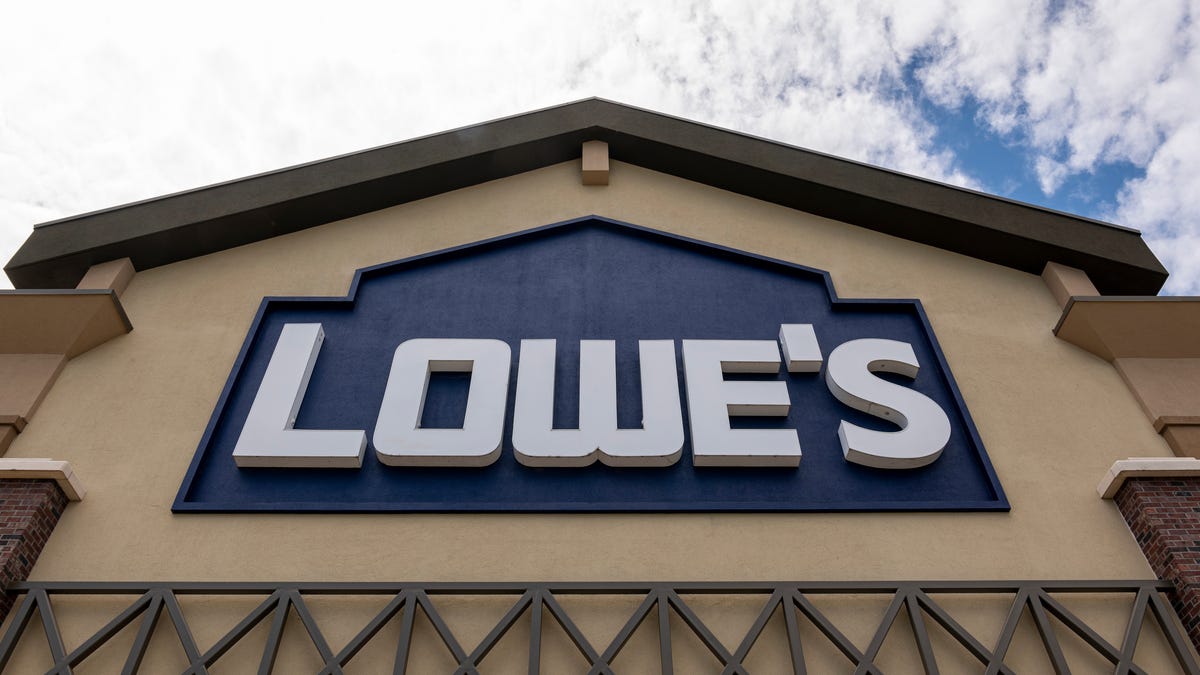 Lowe's logo
