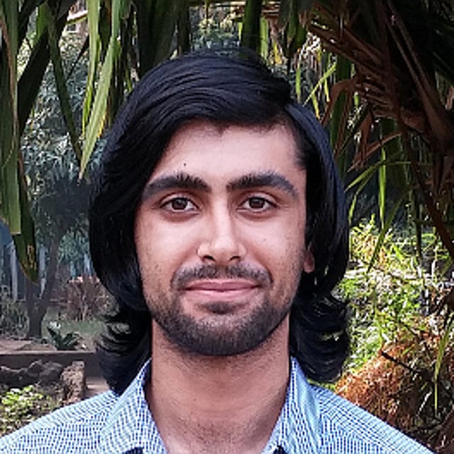 Headshot of Ardalan Raghian