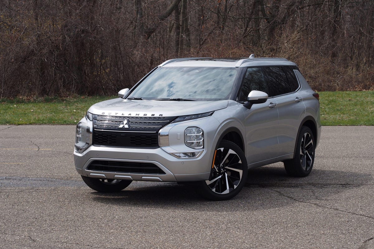 2022 Mitsubishi Outlander SEL Touring