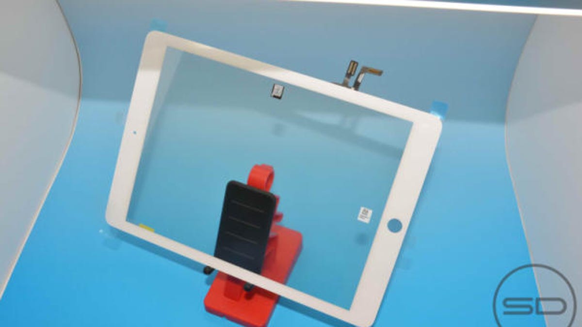 The rumored iPad 5 with a Mini-like bezel will likely be announced at a later date.