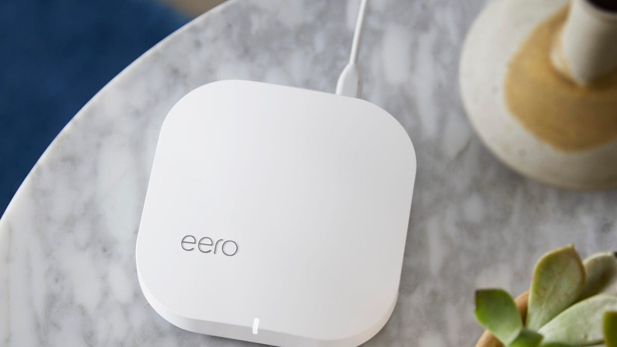 eero-pro-tabletop
