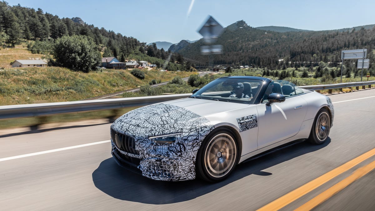 2022-mercedes-amg-sl-sl63-roadster-prototype-119