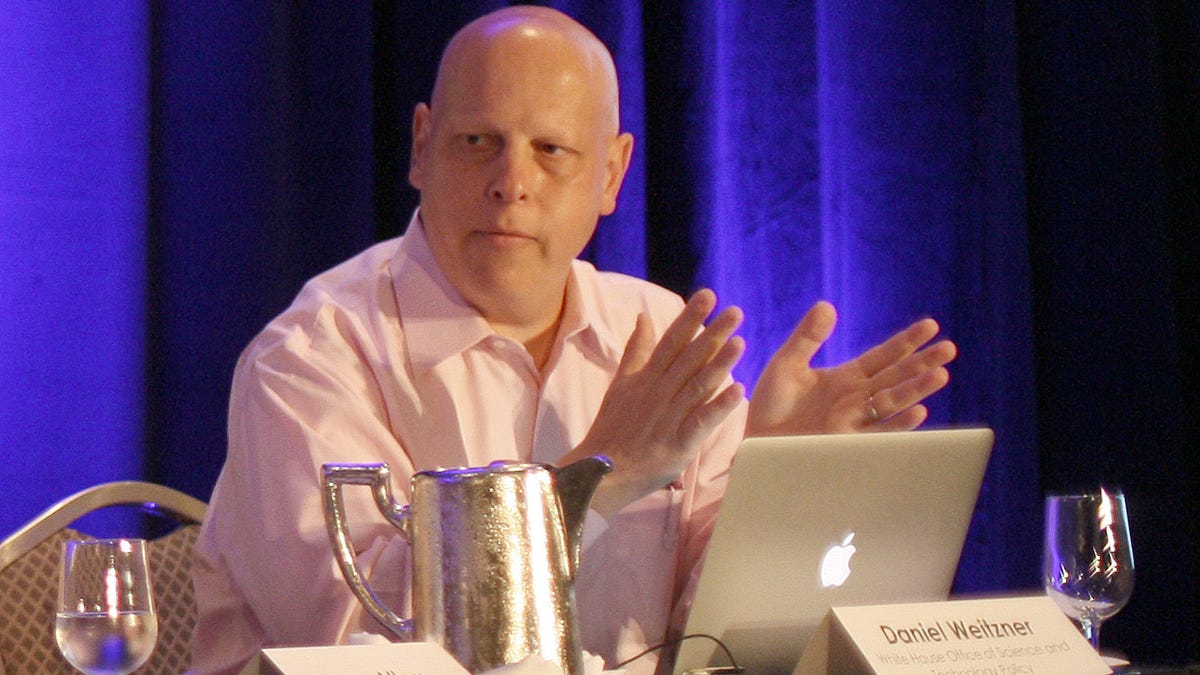 Danny Weitzner pledges new privacy laws without a "traditional regulatory structure."