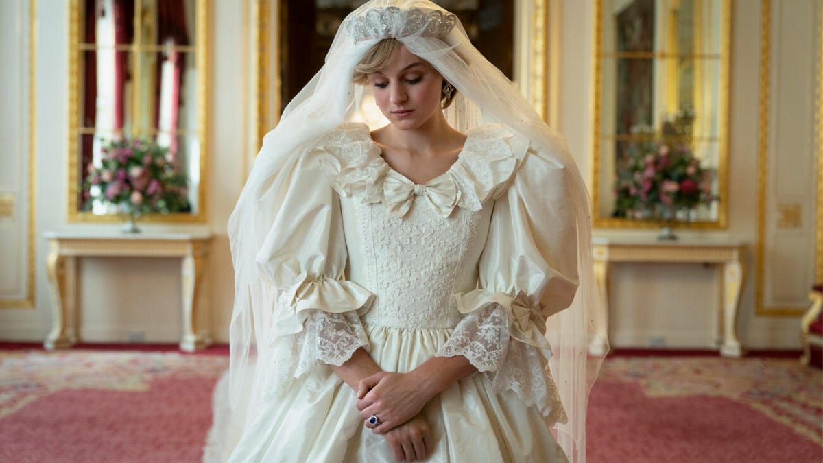 diana-wedding-gown-crop