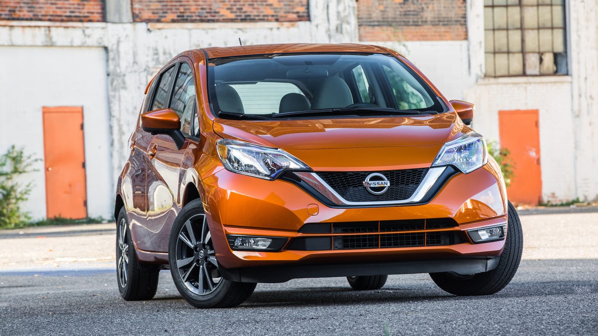 2017-nissan-versa-note-1.jpg