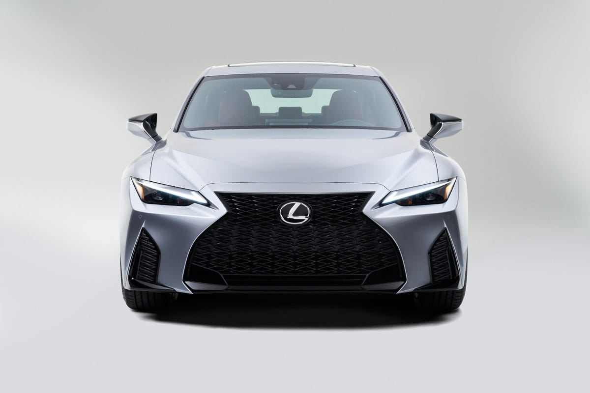 2021 Lexus IS