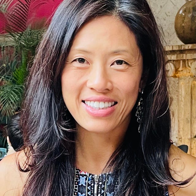 Headshot of Vivian Sun