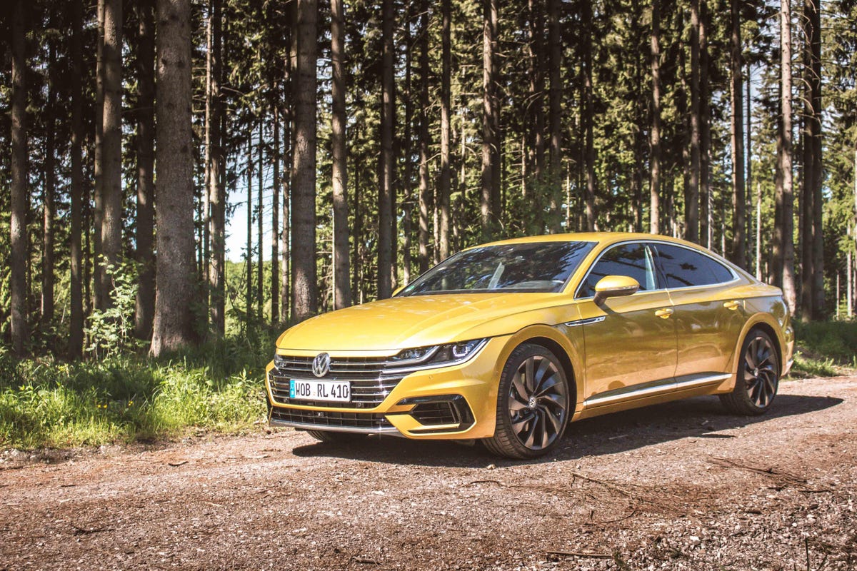 2019-volkswagen-arteon-1