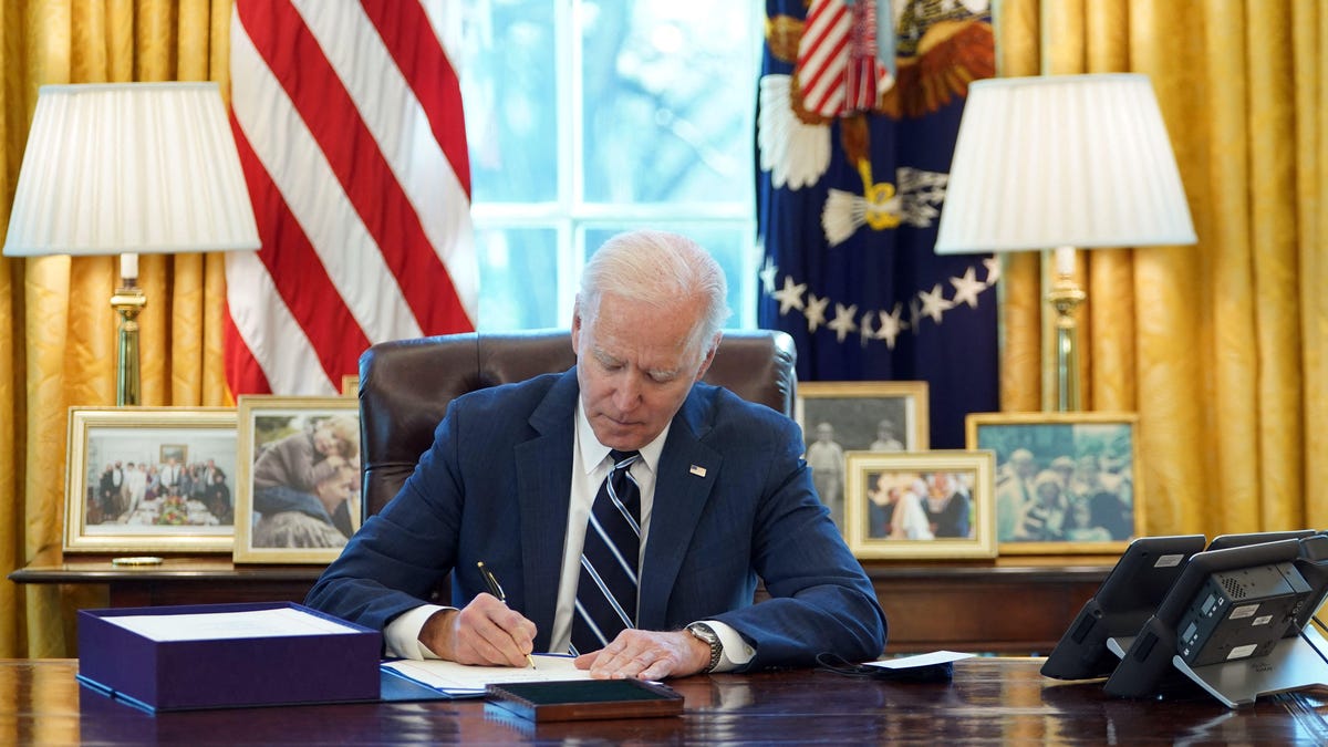biden-gettyimages-1231650547