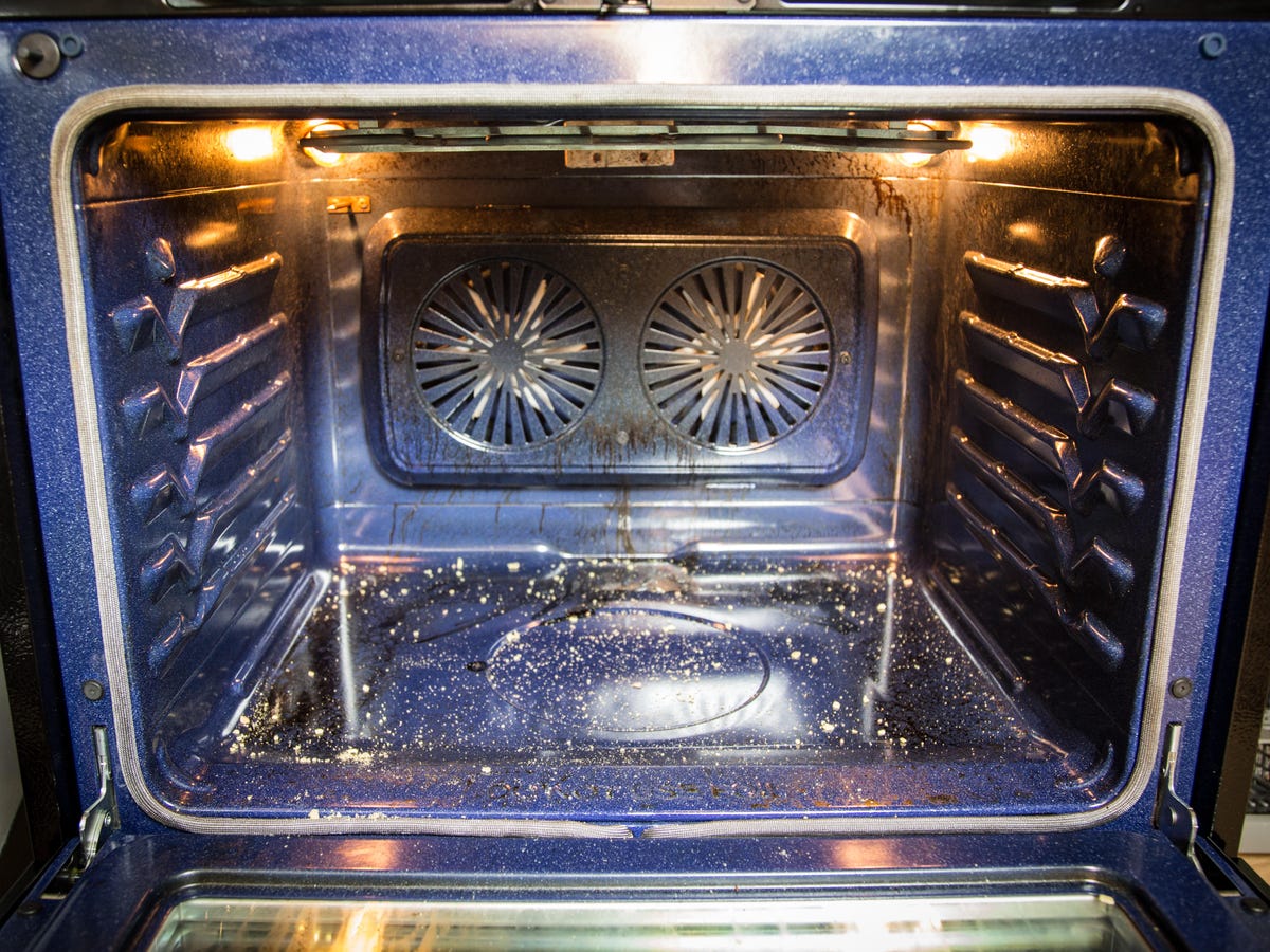 how-to-clean-your-oven-1