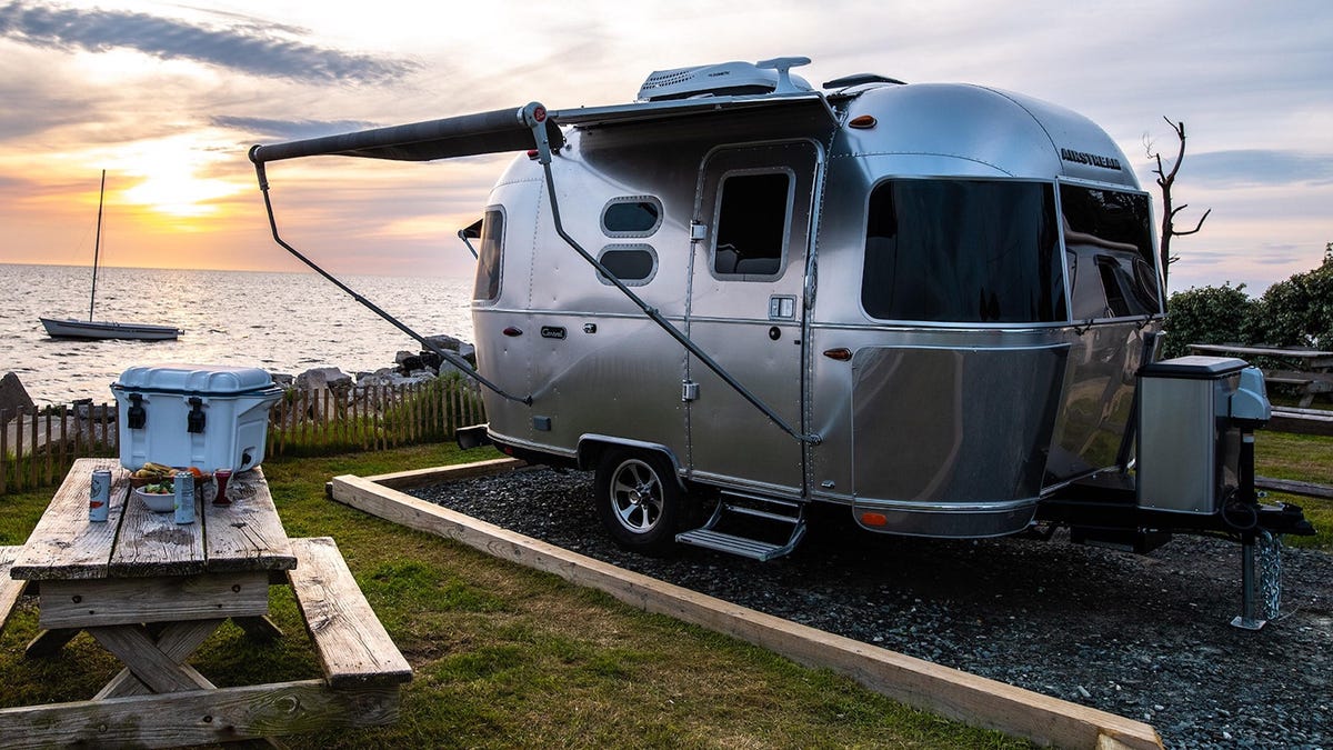 my20-caravel-gallery-exterior-10