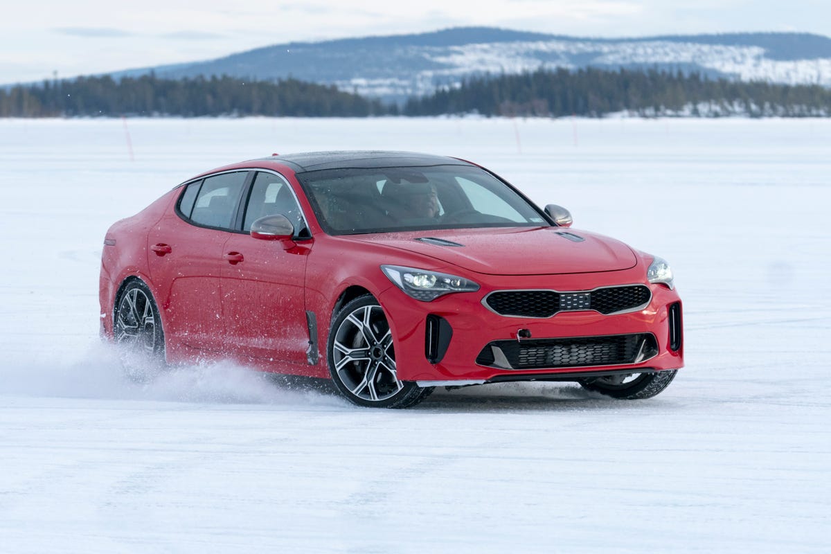 2018-kia-stinger-1.jpg