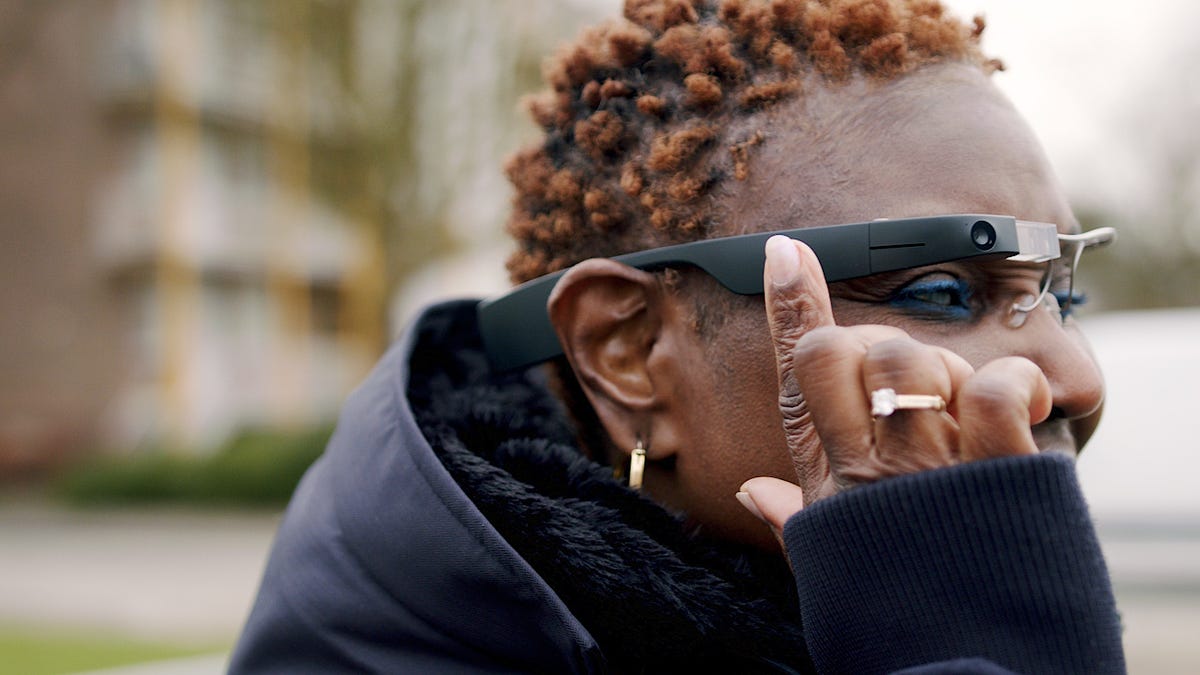 Woman wears Envision Glasses