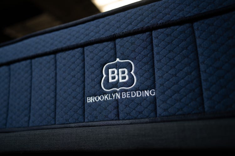 brooklyn-bedding-aurora-luxe-2024-logo-dl-jg-8.jpg
