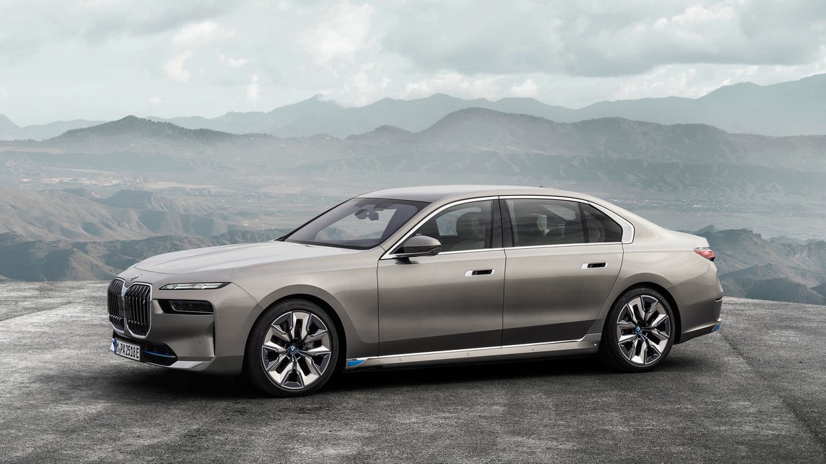 2023 BMW i7