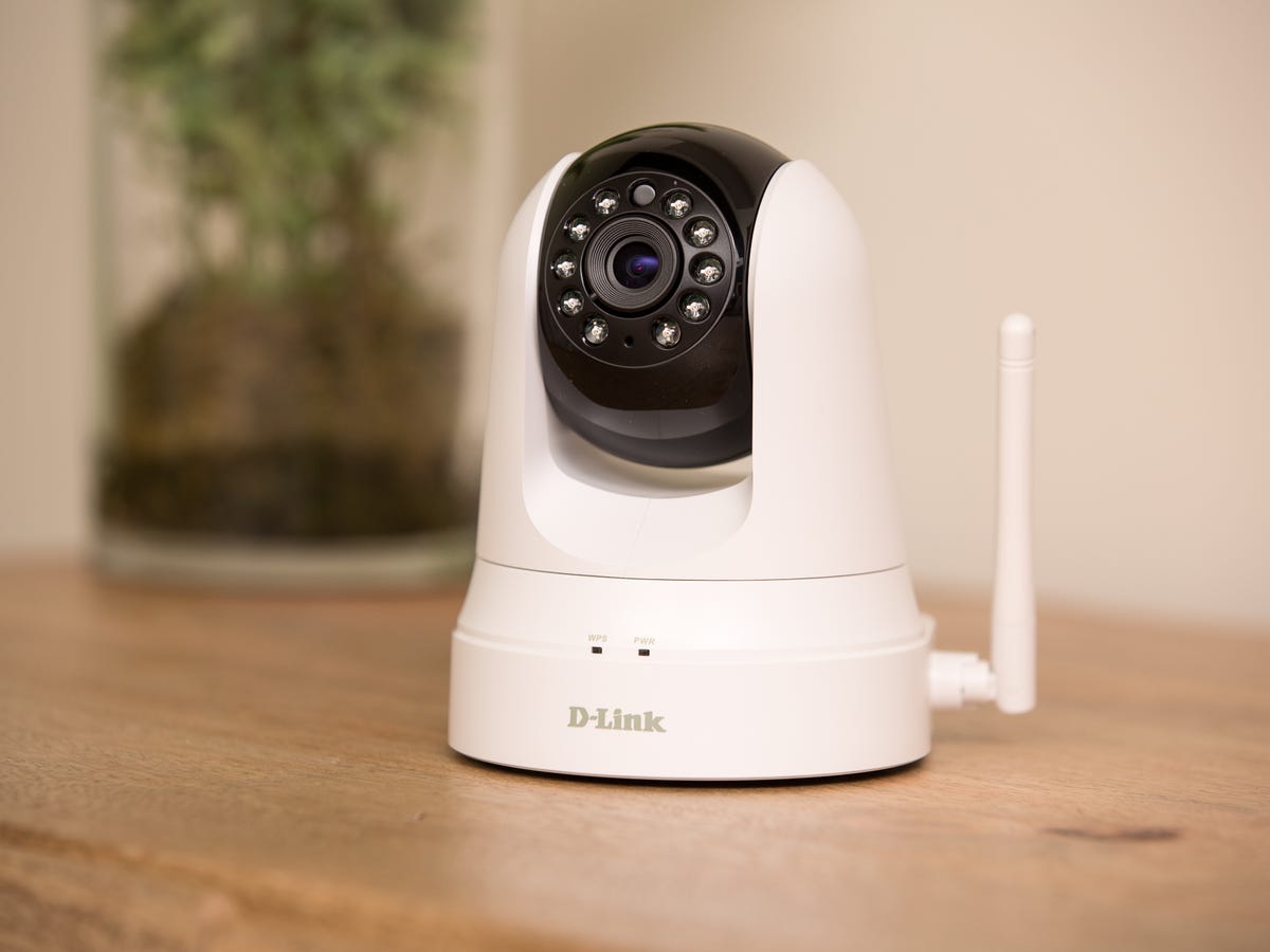 dlink-pan-and-tilt-day-night-network-camera-3.jpg