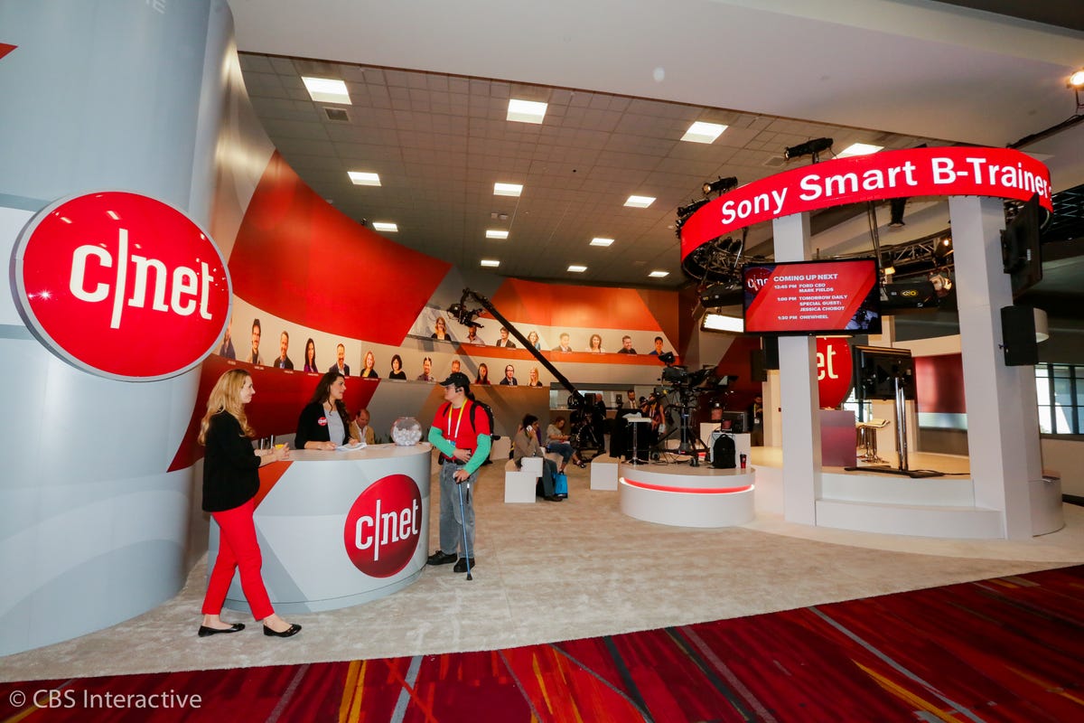 cnet-ces-2015-stage-booth-photos-009.jpg