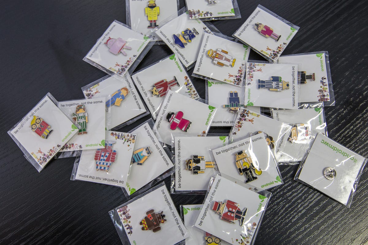 android-pins-mwc-2015.jpg